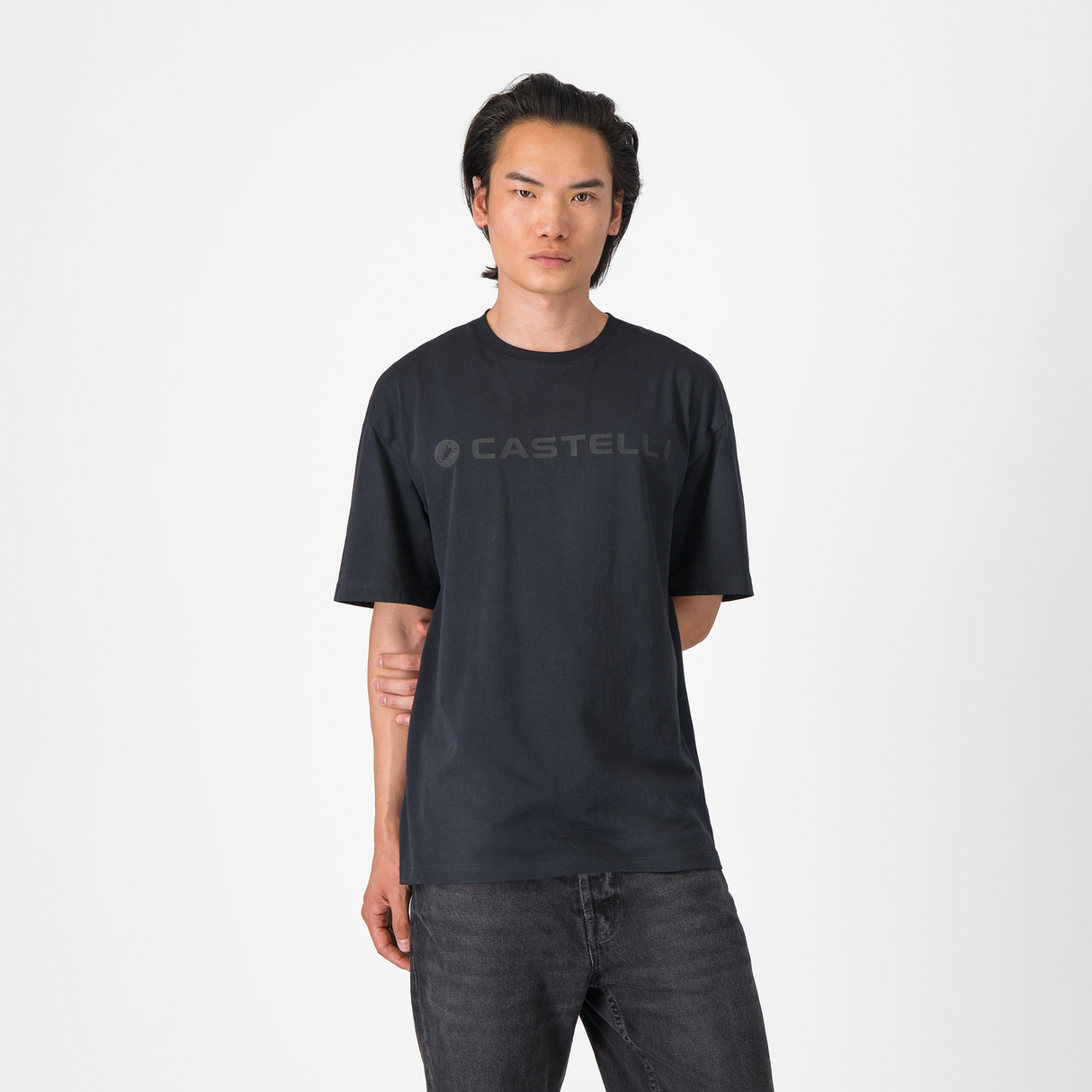 CAMISETA CON LOGOTIPO EN TONO