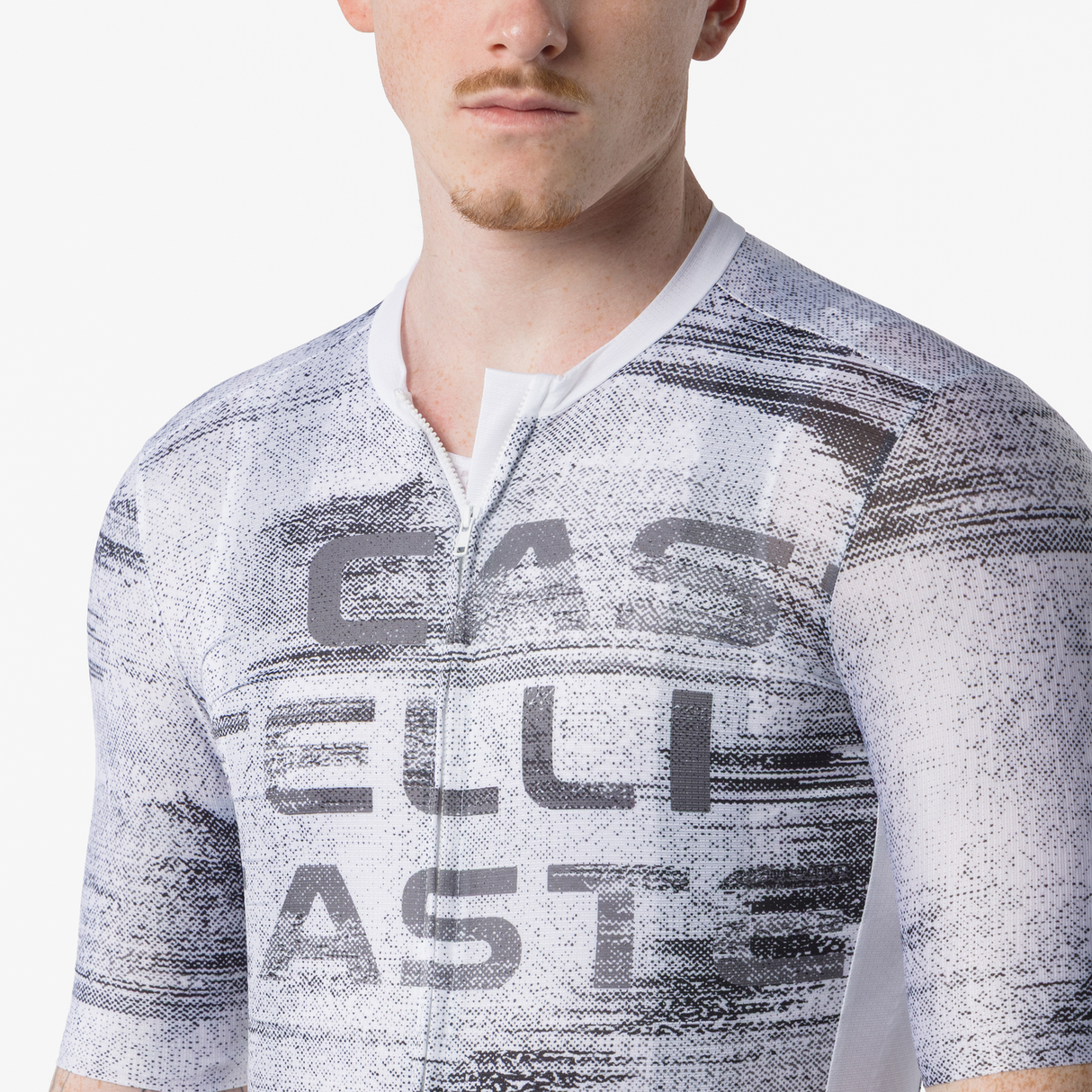 CAMISETA CON EL LOGOTIPO DE STRATUS