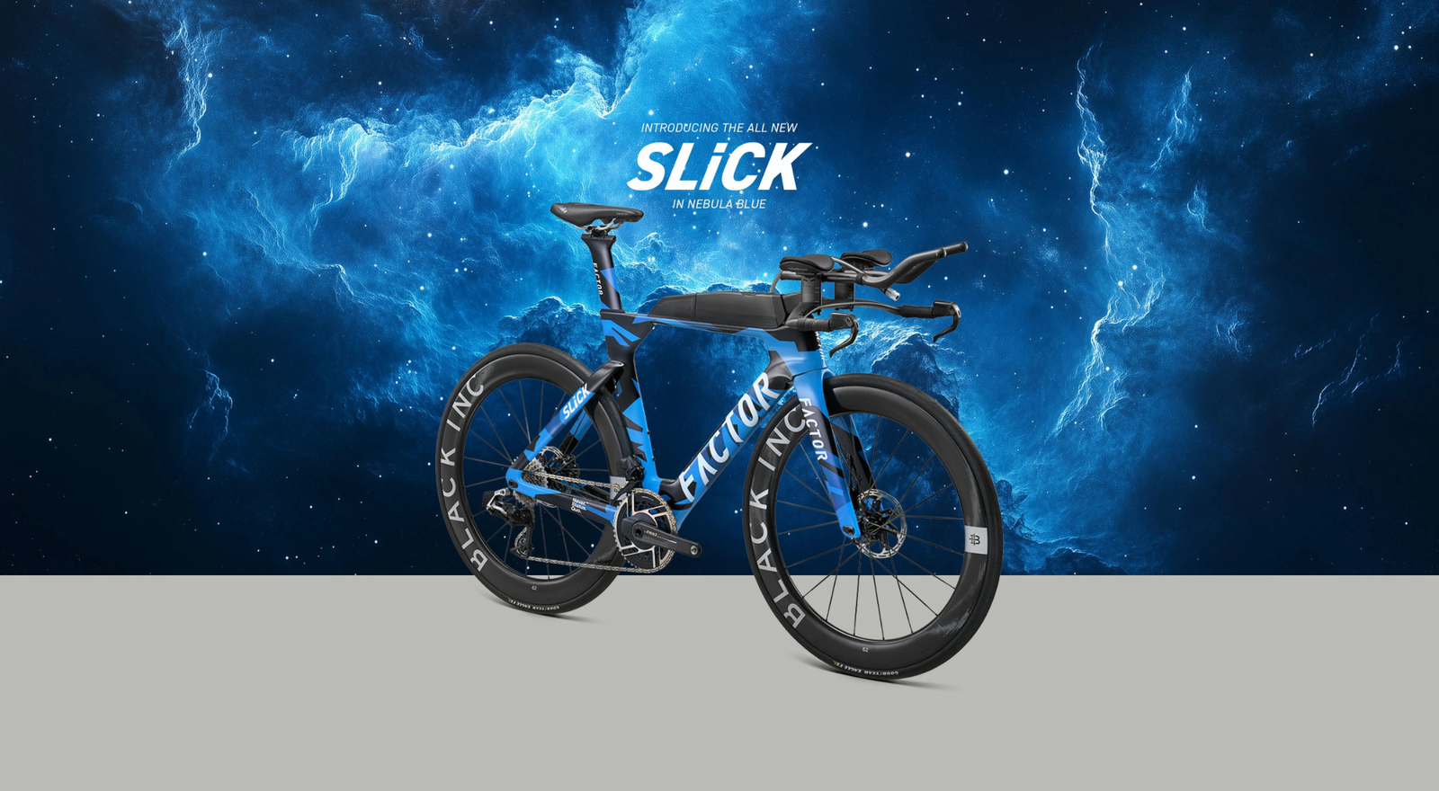 Nouveau vélo de triathlon Factor Slick.