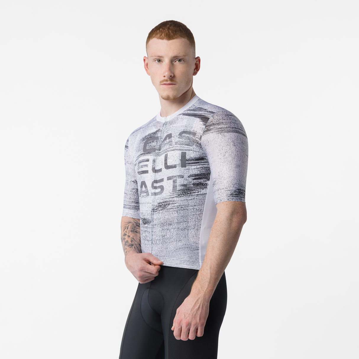 CAMISETA CON EL LOGOTIPO DE STRATUS