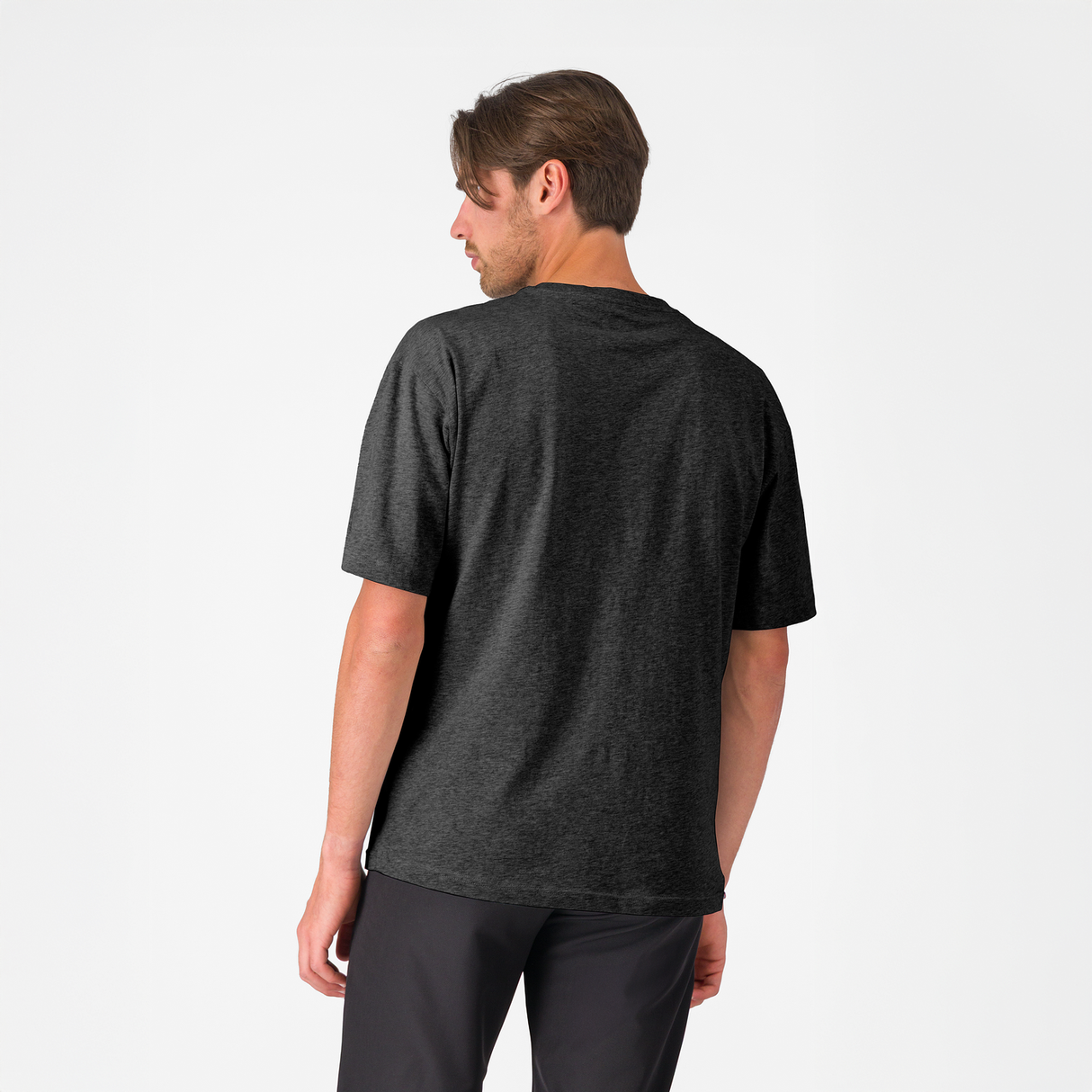 CAMISETA CON LOGO DE INNOVACIÓN