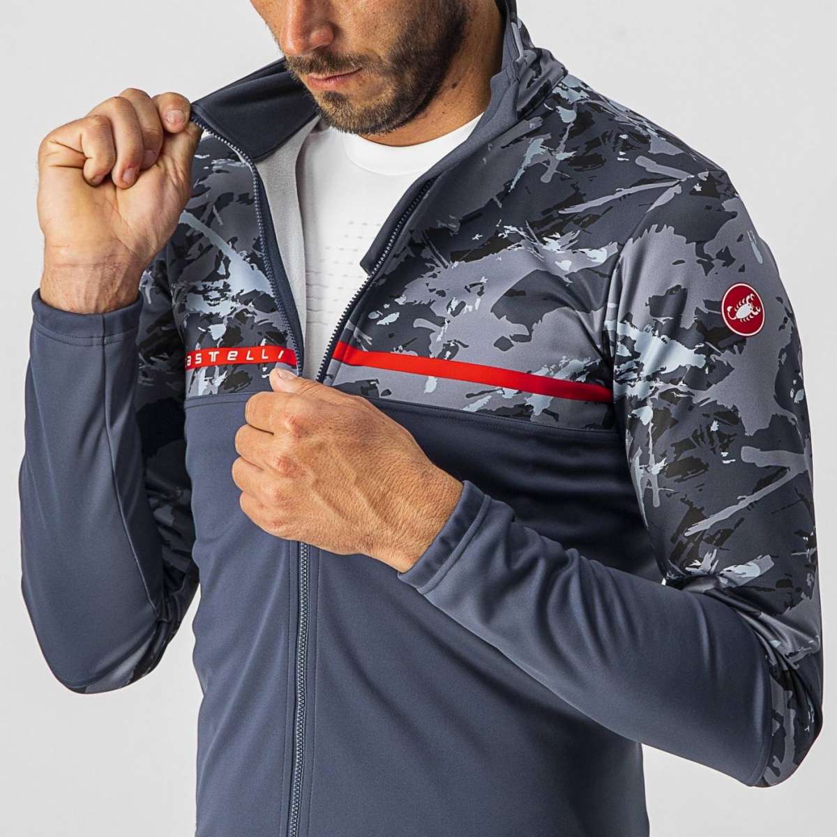 VESTE FINESTRE | Castelli