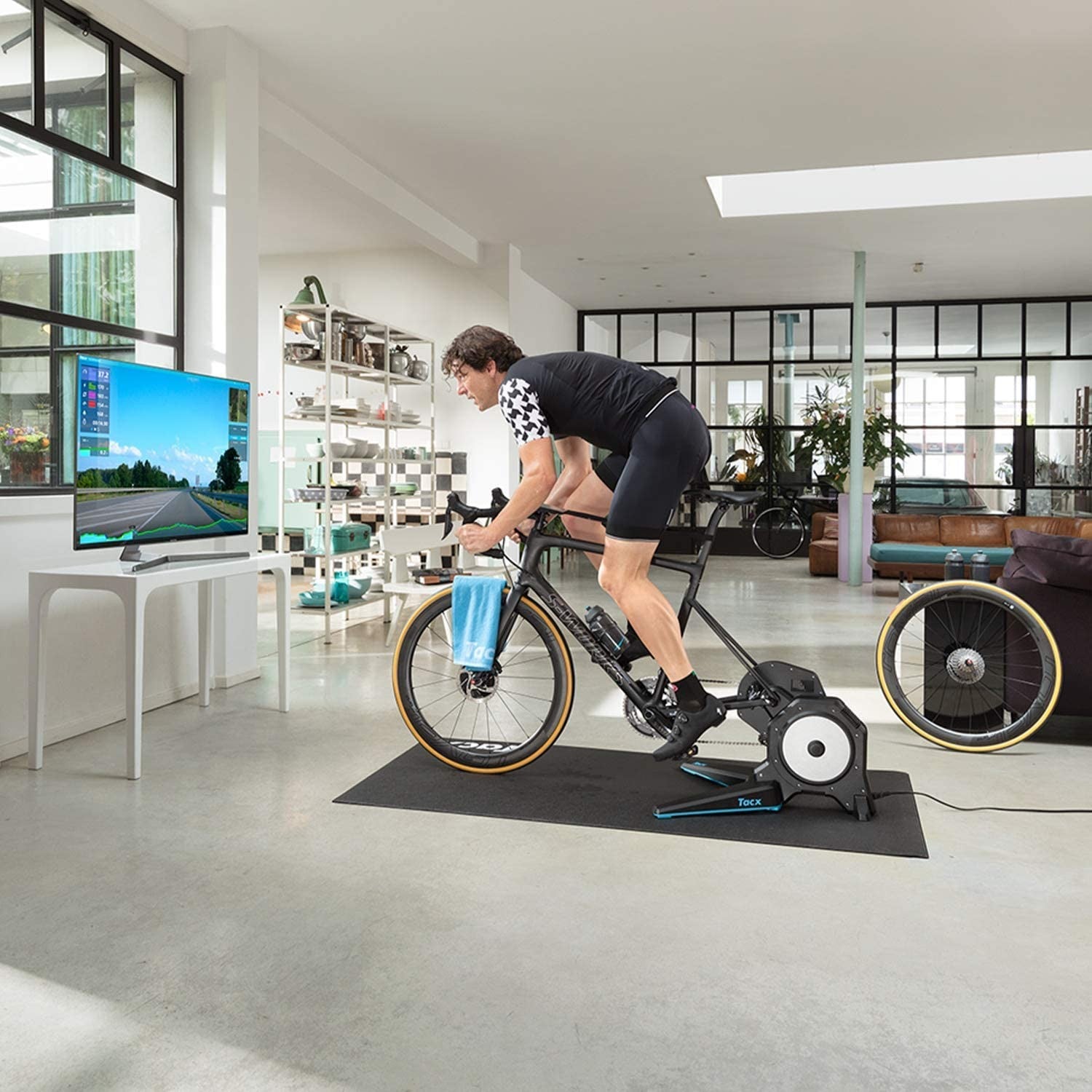 Flux 2 Smart T2980 | Tacx | Triathlon Store