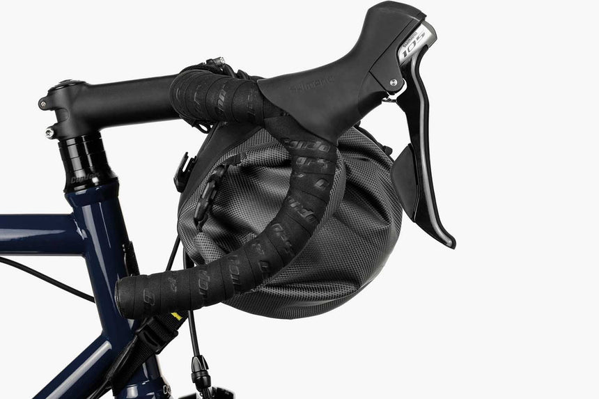 Image Expedition Handlebar Pack 9l | Apidura /// Triathlon Store