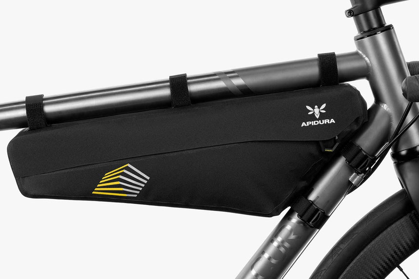 Image Racing Frame Pack 4l | Apidura /// Triathlon Store