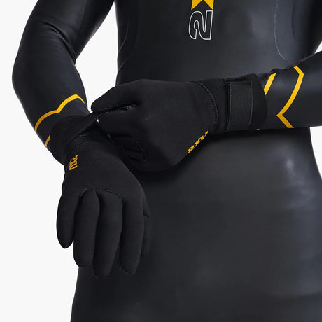 Image Gants Neoprene - Homme | 2xu /// Triathlon Store