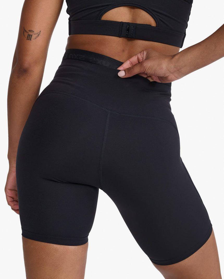 Image Form Stash Hirise Bike Shorts 2.0 - Femme | 2xu /// Triathlon Store