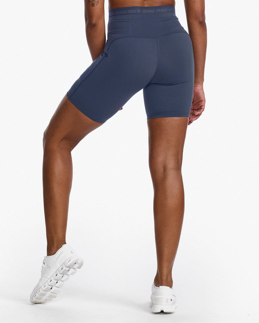 Image Form Stash Hirise Bike Shorts 2.0 - Femme | 2xu /// Triathlon Store