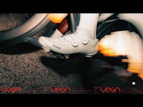 Vento Infinito Knit Carbon Fizik